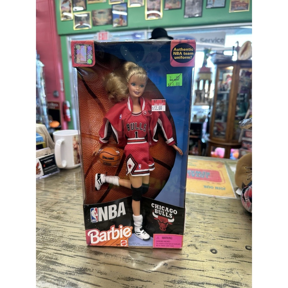 Mattel Barbie Vintage 1998 Factory Sealed NBA Chicago Bulls Collectible Doll